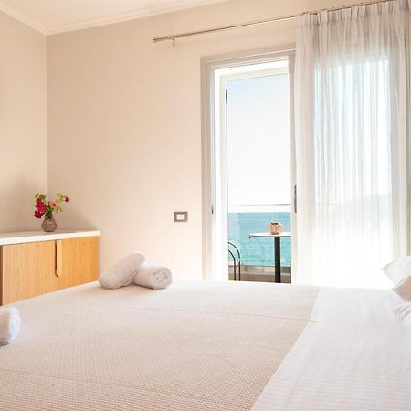 Sonar En El Mar Bed & Breakfast Himare Exterior photo