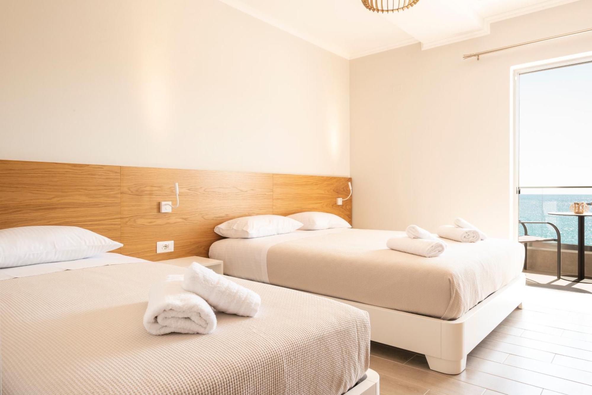 Sonar En El Mar Bed & Breakfast Himare Exterior photo