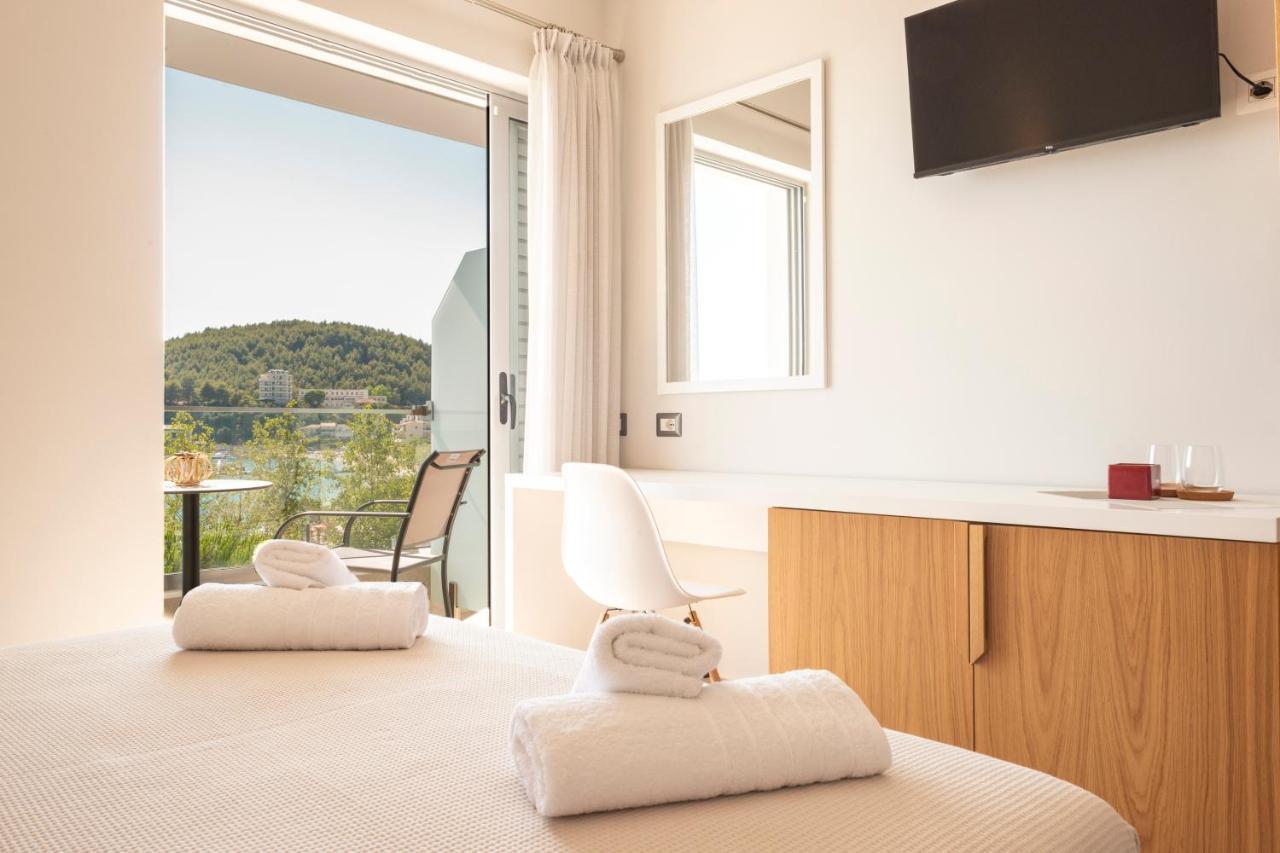 Sonar En El Mar Bed & Breakfast Himare Exterior photo