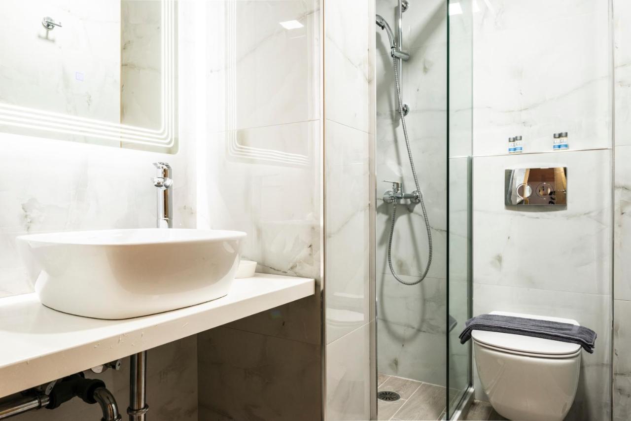 Sonar En El Mar Bed & Breakfast Himare Exterior photo